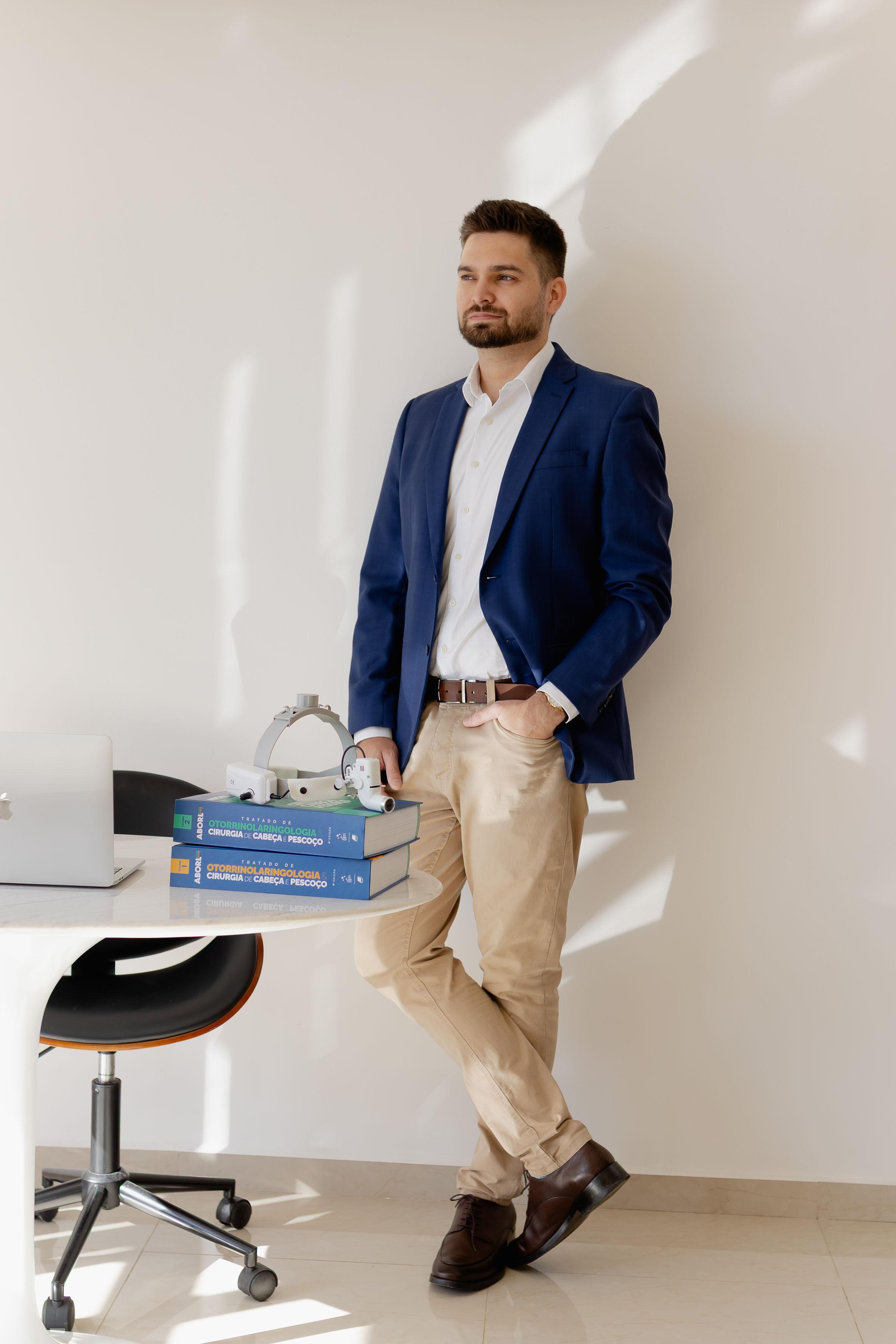 Dr. Lucas Cavalcanti